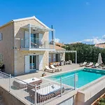 Fiscardo Luxury Stone Suzana ,with Sunset View! فيسكاردو