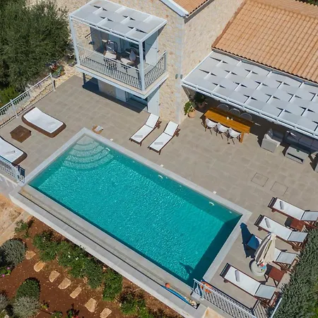 Villa Fiscardo Luxury Stone Suzana ,with Sunset View! *