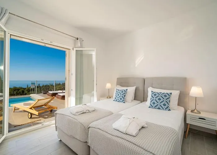 Villa Fiscardo Luxury Stone Suzana ,with Sunset View! *